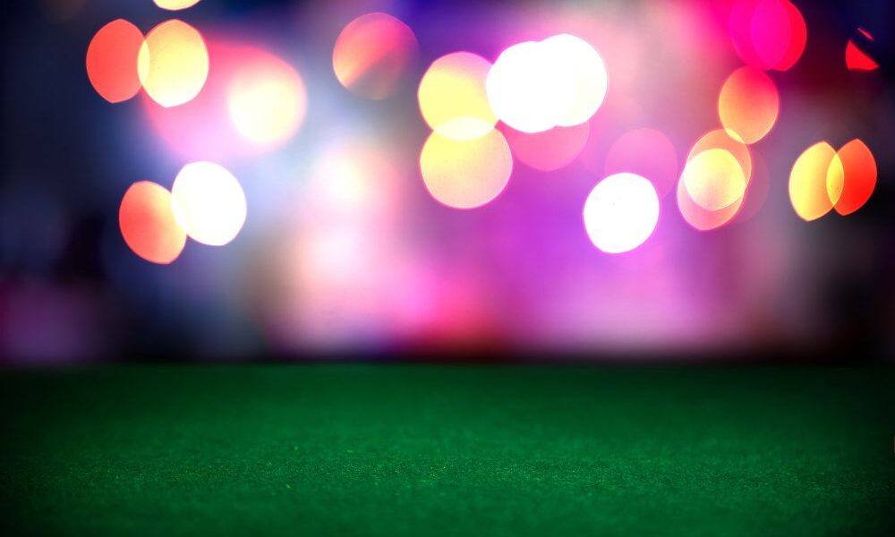 Tragamonedas de Maya Palace Casino: un mundo de entretenimiento giratorio